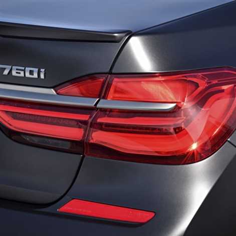 BMW M760Li xDrive: komfort i fascynujące osiągi